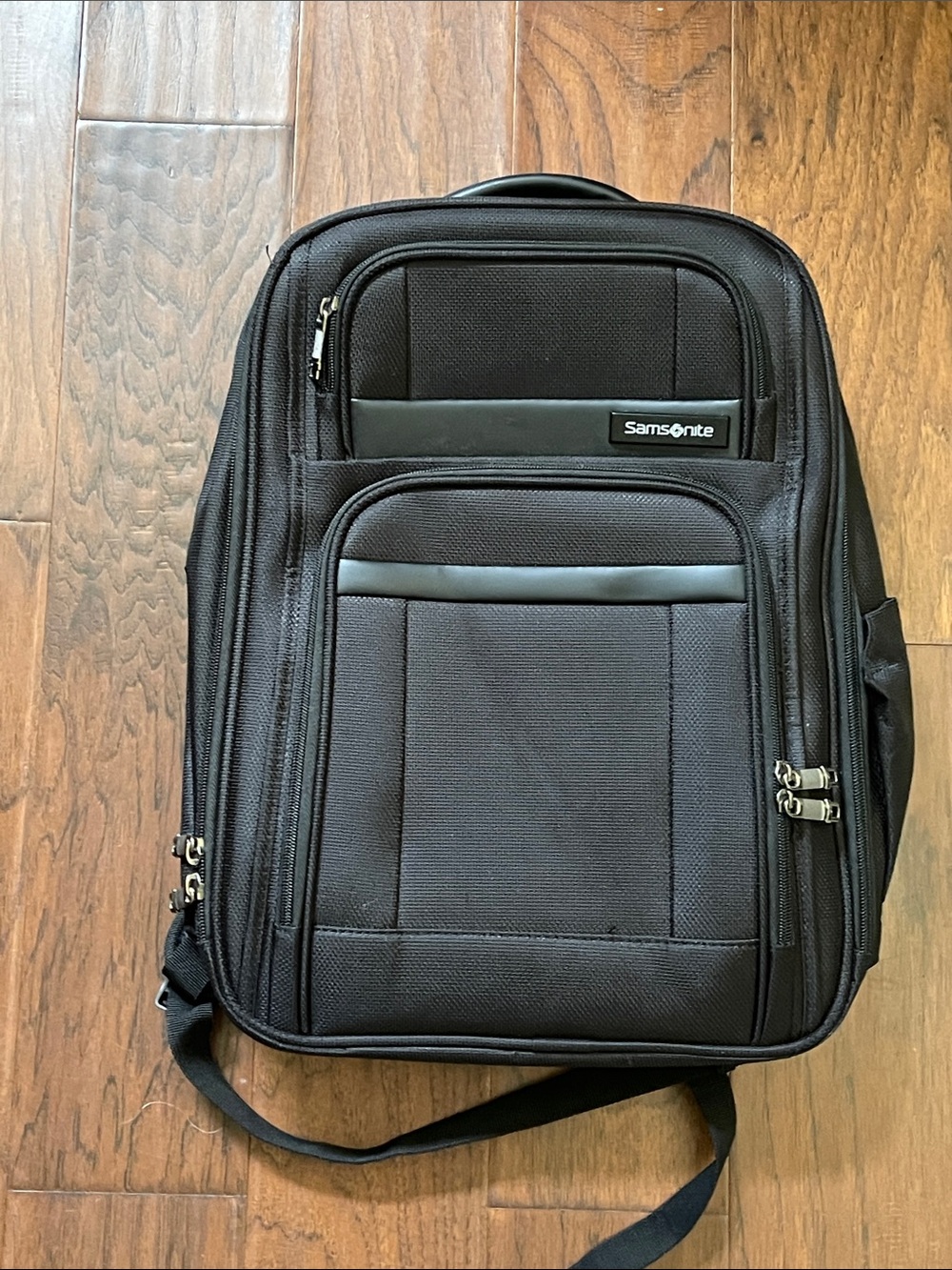 Samsonite Black Laptop Backpack with Multiple Front Pockets